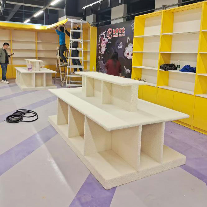 潮玩展示柜卖场店